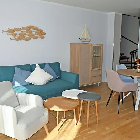 民宿 Schoene Mit Kamin Im Ostseebad