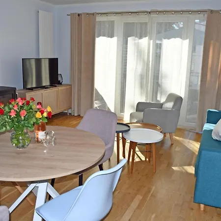 Schoene Mit Kamin Im Ostseebad