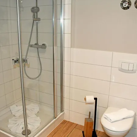 Schoene Mit Kamin Im Ostseebad