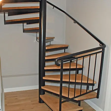 Schoene Mit Kamin Im Ostseebad * Sellin (Rugen)