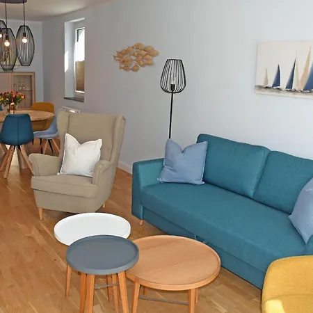 Schoene Mit Kamin Im Ostseebad *